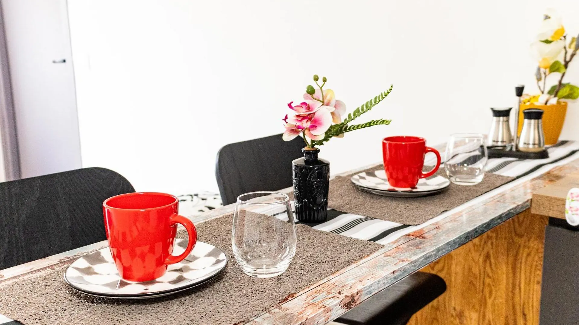 Sky Haven, 5Mins Orly Airport Apartment Athis-Mons