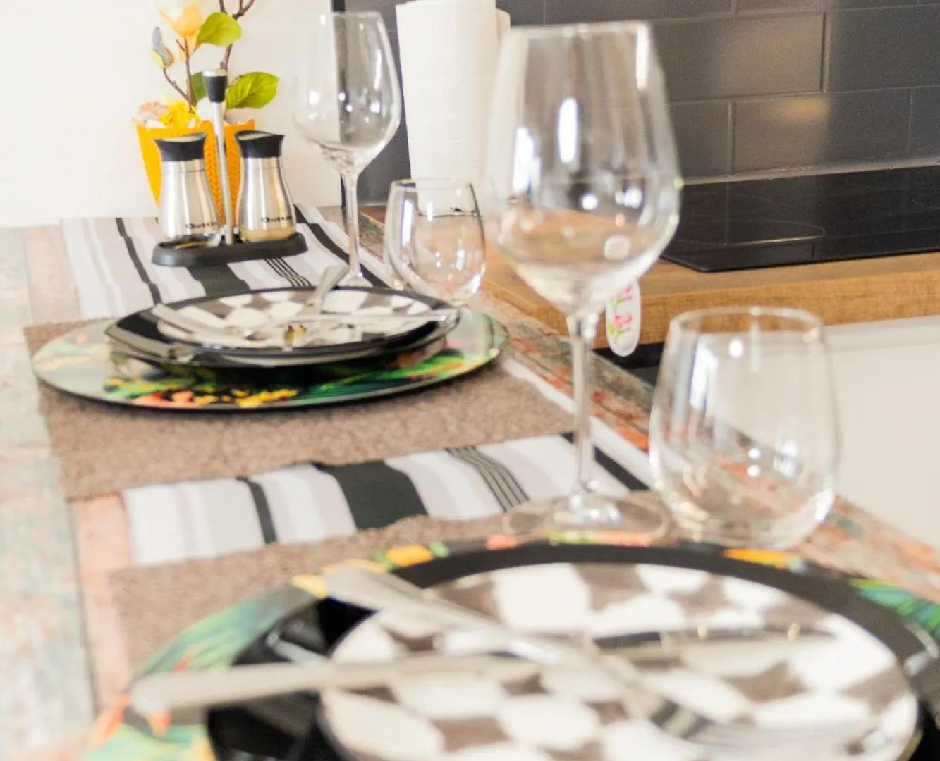 Sky Haven, 5Mins Orly Airport Apartment Athis-Mons France