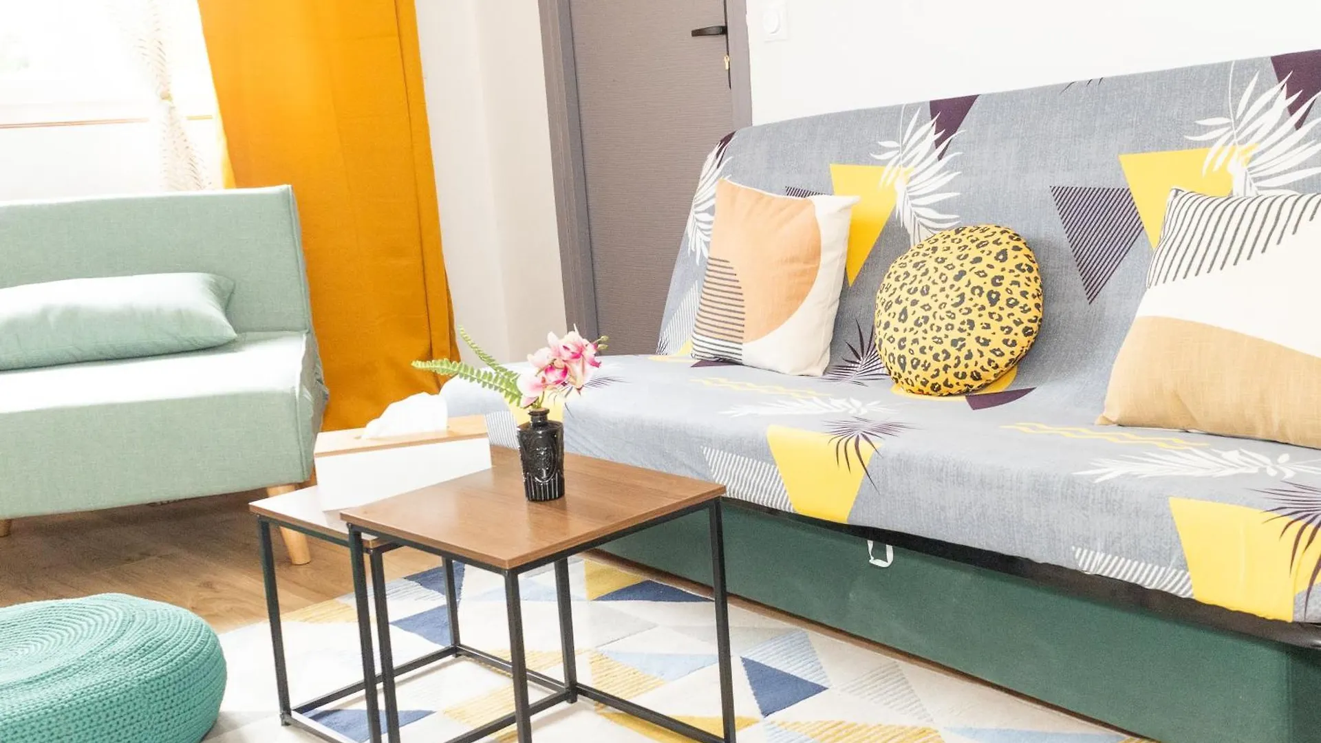 Sky Haven, 5Mins Orly Airport Apartment Athis-Mons